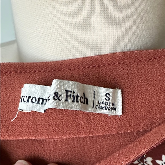 EUC Abercrombie & Fitch Floral Midi Skirt - Picture 4 of 4
